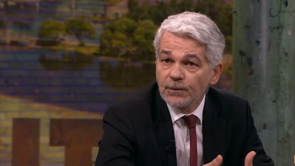 Mit wem ist Carlo Masala verheiratet? So lebt der Militärexperte abseits des Rampenlichts Mit wem ist Carlo Masala verheiratet